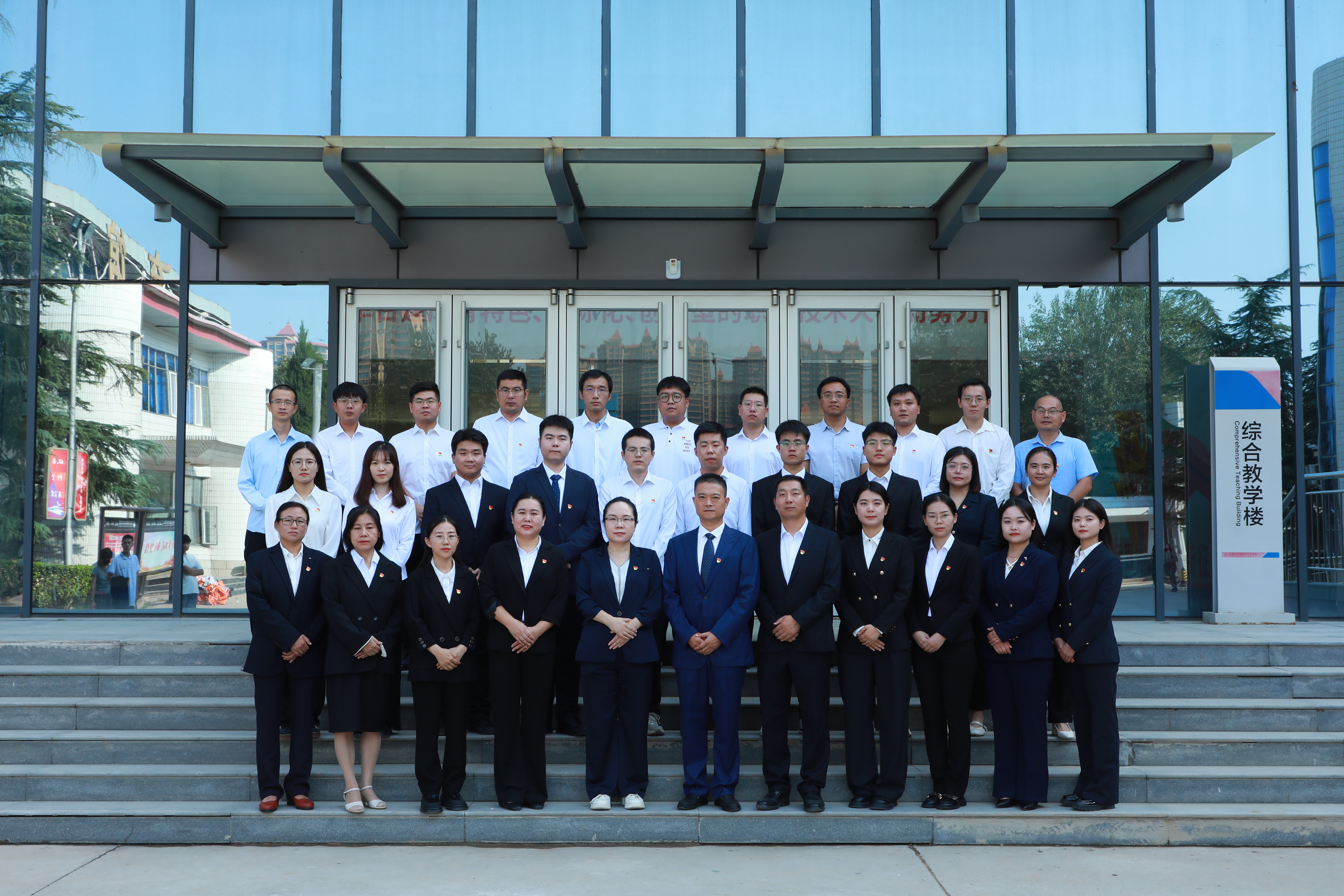 1761187302143039750.jpg 1761187302143039750.jpg